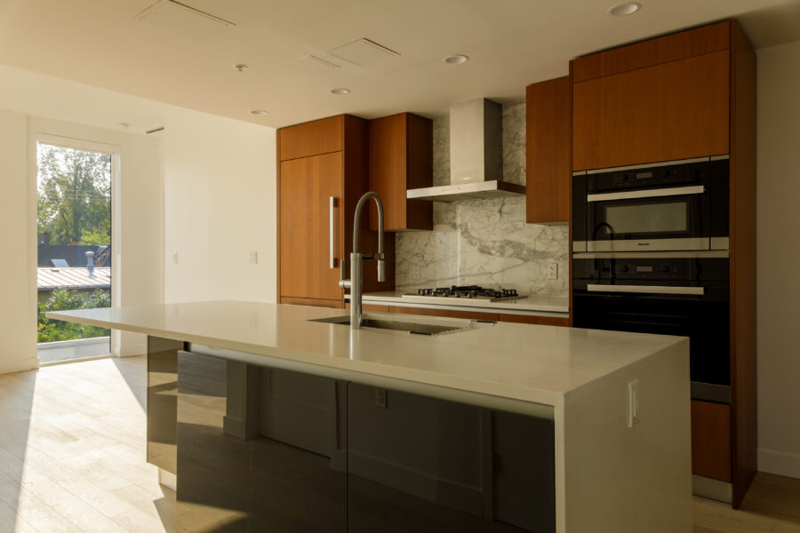 402-2888-Arbutus-st-Vancouver-03